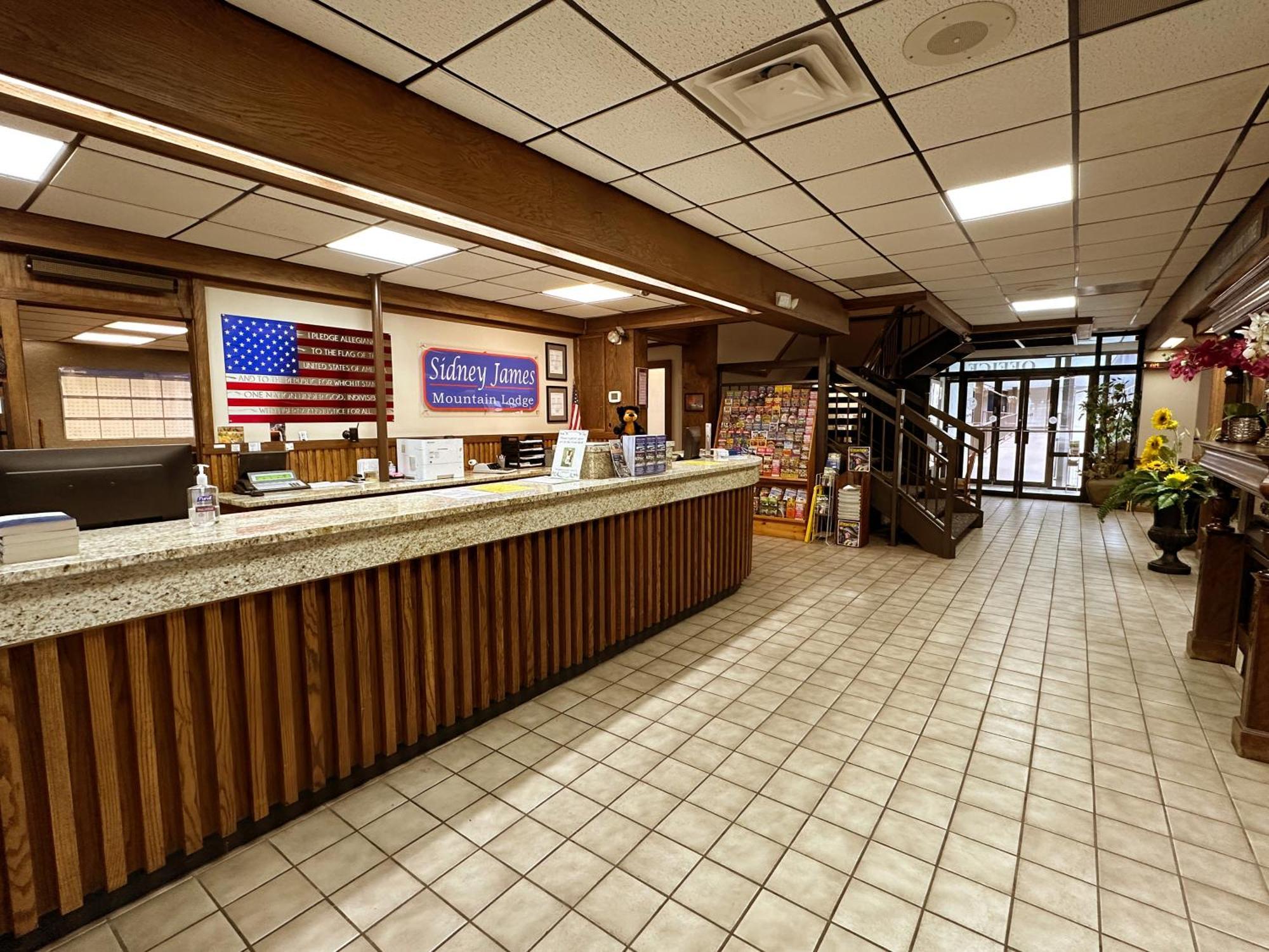Sidney James Mountain Lodge Гетлинбург Екстериор снимка